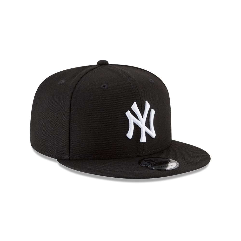 New Era New York Yankees mens Basic Black and White 9FIFTY Snapback 950